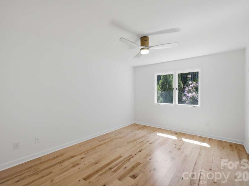 2494 Cherry Lane, Denver, NC 28037.  MLS# CAR4404242, YatesRealty ID 40664. Spacious secondary bedroom.