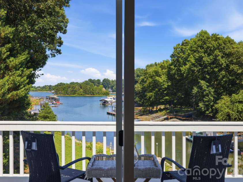 2494 Cherry Lane, Denver, NC 28037.  MLS# CAR4404242, YatesRealty ID 40664. Wake up to stunning lake views.