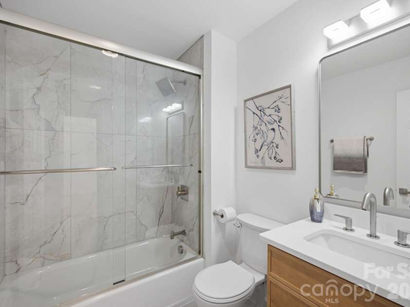 2494 Cherry Lane, Denver, NC 28037.  MLS# CAR4404242, YatesRealty ID 40664. Well-appointed guest bathroom.