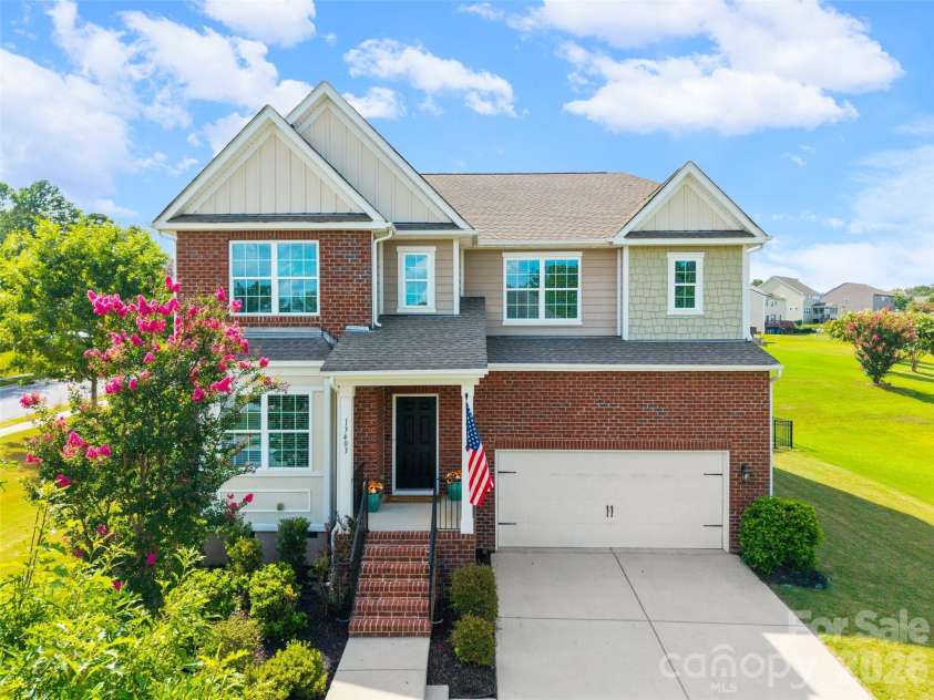 13403 Highflyer Woods Lane, Charlotte, NC 28278.  MLS# CAR4404795, YatesRealty ID 40665. 