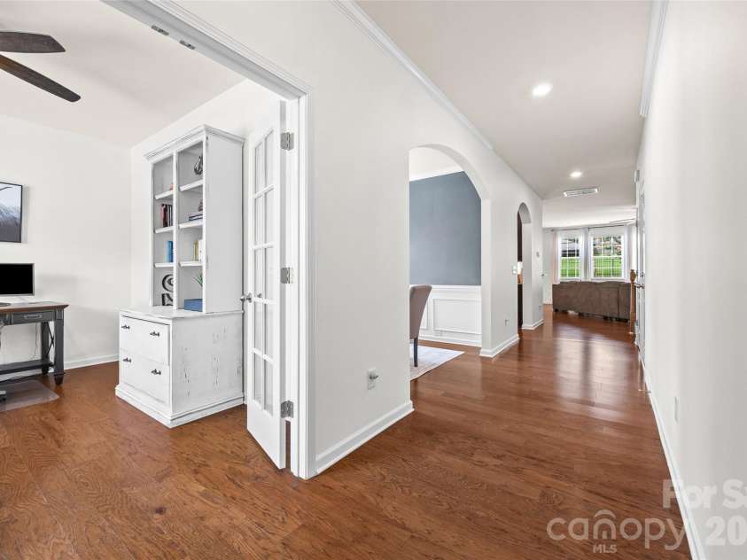 13403 Highflyer Woods Lane, Charlotte, NC 28278.  MLS# CAR4404795, YatesRealty ID 40665. 