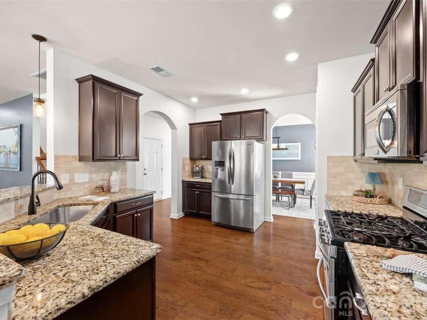 13403 Highflyer Woods Lane, Charlotte, NC 28278.  MLS# CAR4404795, YatesRealty ID 40665. 