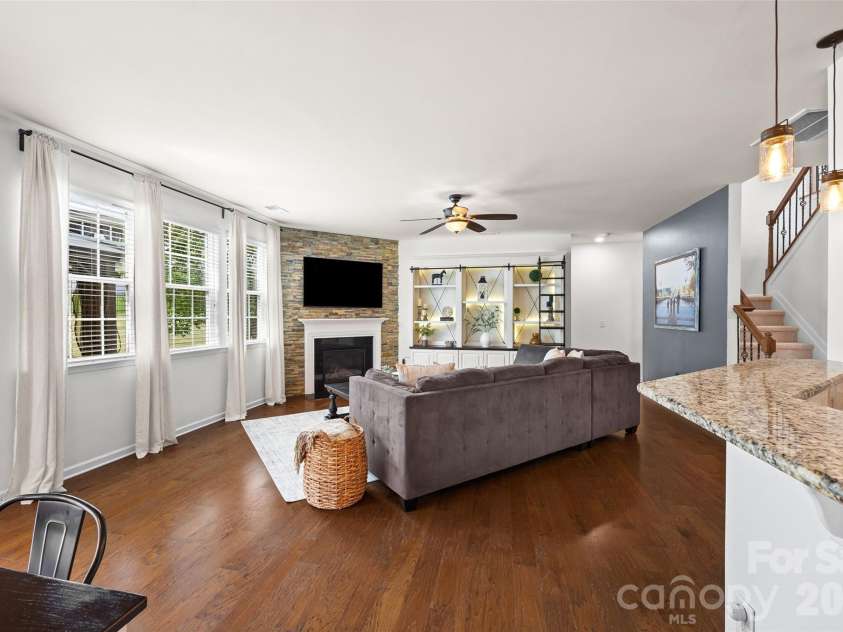 13403 Highflyer Woods Lane, Charlotte, NC 28278.  MLS# CAR4404795, YatesRealty ID 40665. 