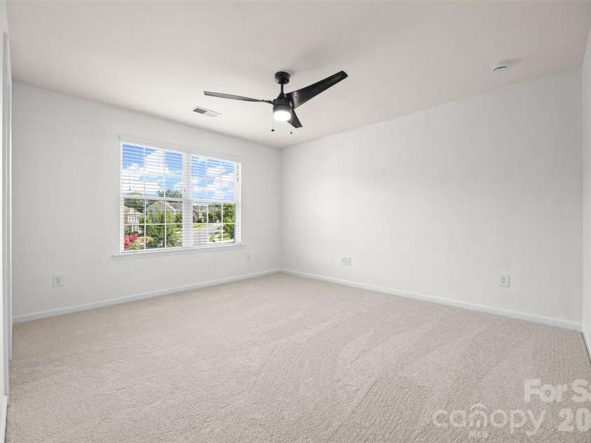 13403 Highflyer Woods Lane, Charlotte, NC 28278.  MLS# CAR4404795, YatesRealty ID 40665. 