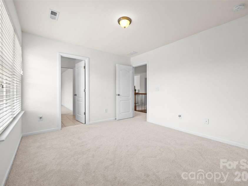 13403 Highflyer Woods Lane, Charlotte, NC 28278.  MLS# CAR4404795, YatesRealty ID 40665. 