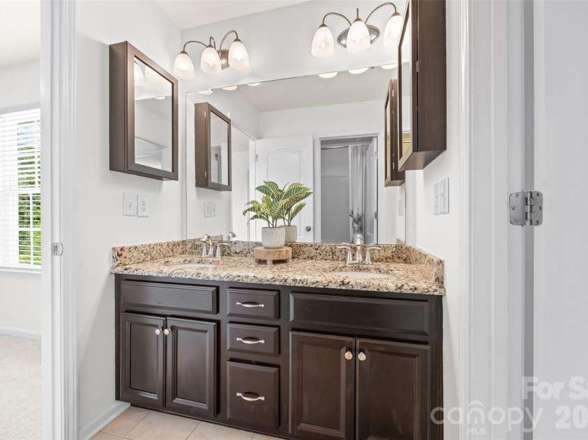 13403 Highflyer Woods Lane, Charlotte, NC 28278.  MLS# CAR4404795, YatesRealty ID 40665. 