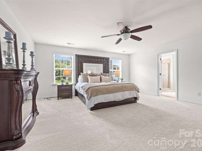13403 Highflyer Woods Lane, Charlotte, NC 28278.  MLS# CAR4404795, YatesRealty ID 40665. 