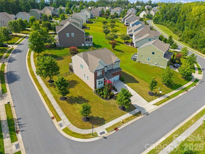 13403 Highflyer Woods Lane, Charlotte, NC 28278.  MLS# CAR4404795, YatesRealty ID 40665. 