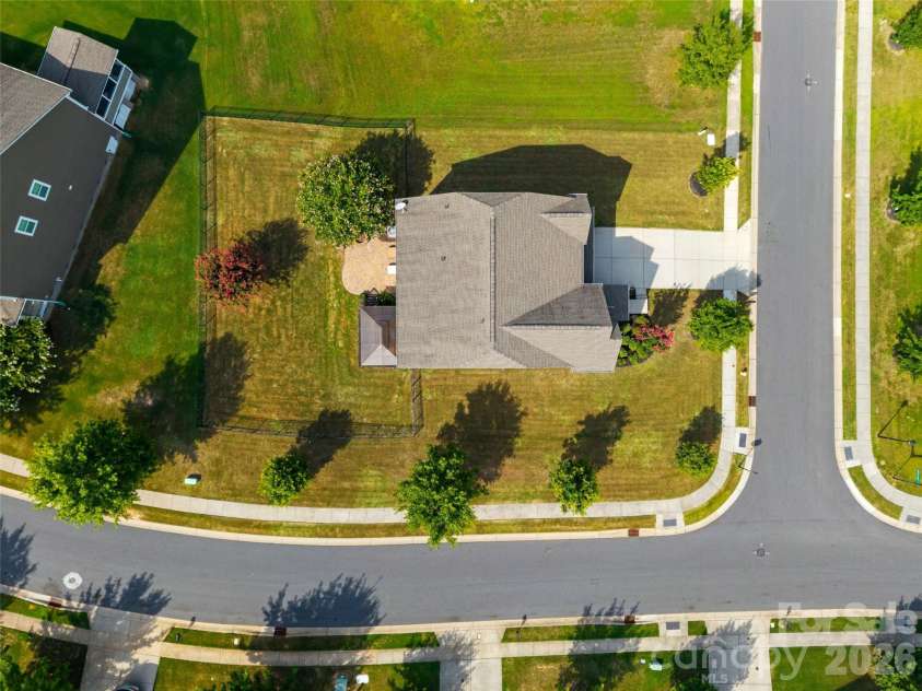 13403 Highflyer Woods Lane, Charlotte, NC 28278.  MLS# CAR4404795, YatesRealty ID 40665. 