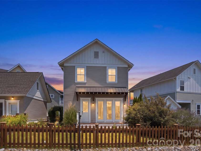 743 Waterscape Court, Rock Hill, SC 29730.  MLS# CAR4407648, YatesRealty ID 40668. 