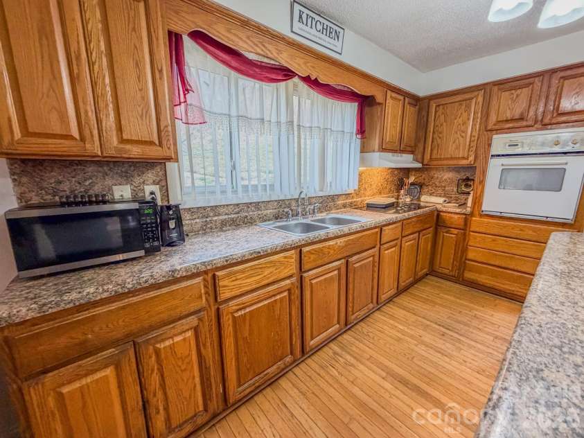 2301 Silver Mill Road, Marshall, NC 28753.  MLS# CAR4294103, YatesRealty ID 4067. 