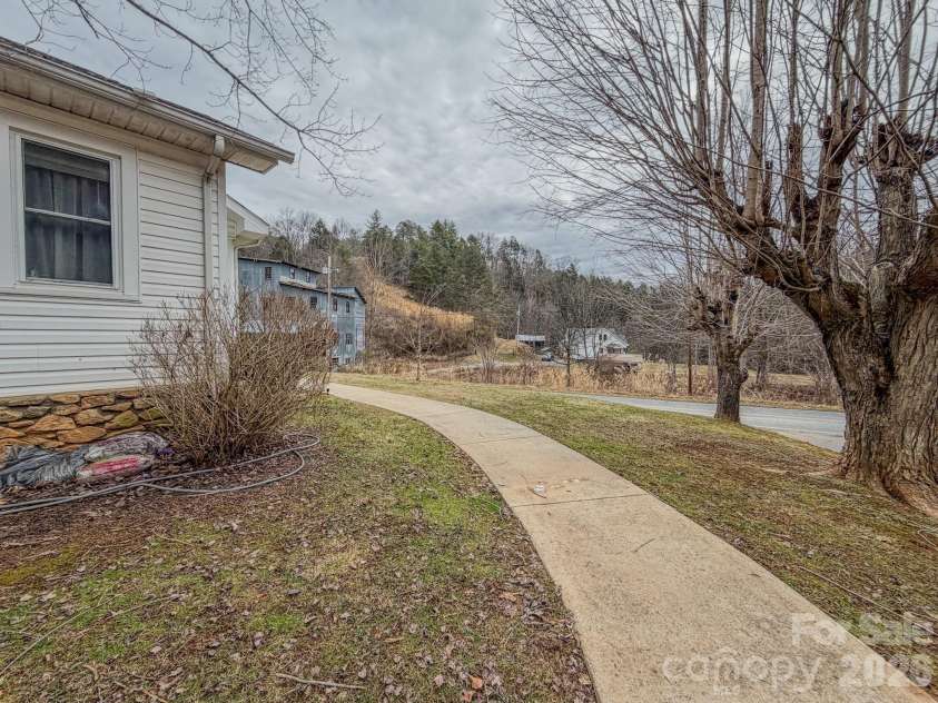 2301 Silver Mill Road, Marshall, NC 28753.  MLS# CAR4294103, YatesRealty ID 4067. 