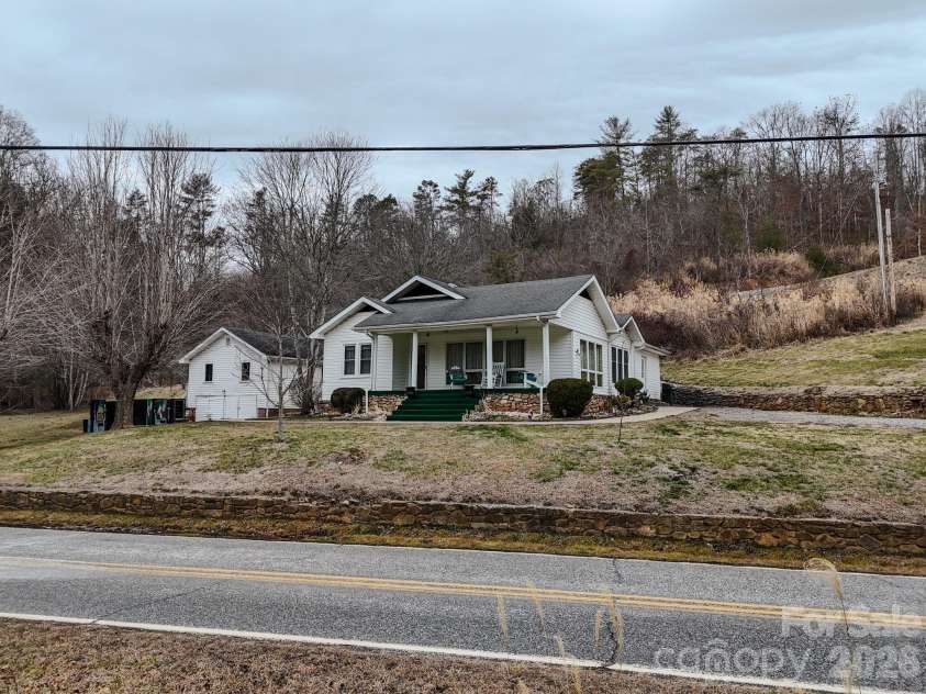 2301 Silver Mill Road, Marshall, NC 28753.  MLS# CAR4294103, YatesRealty ID 4067. 