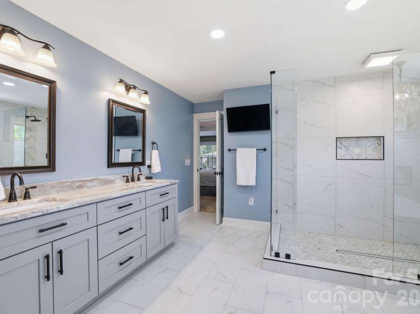 705 Glenn Allen Way, Fort Mill, SC 29715.  MLS# CAR4409601, YatesRealty ID 40670. 
