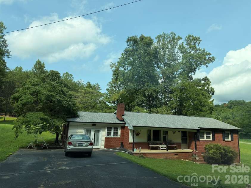 2314 Colonial Acres Road, Lenoir, NC 28645.  MLS# CAR4408736, YatesRealty ID 40673. 