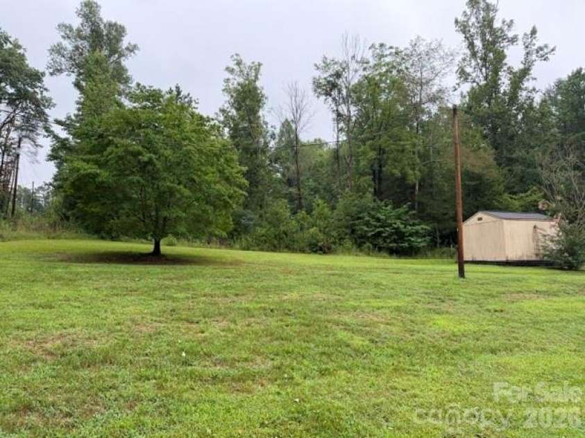 2314 Colonial Acres Road, Lenoir, NC 28645.  MLS# CAR4408736, YatesRealty ID 40673. 