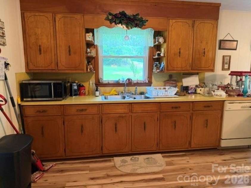 2314 Colonial Acres Road, Lenoir, NC 28645.  MLS# CAR4408736, YatesRealty ID 40673. 