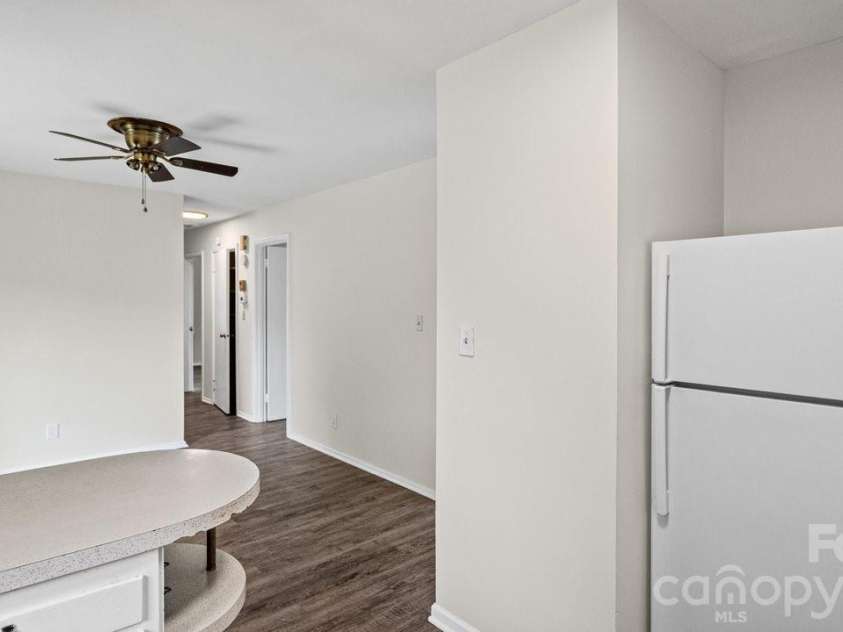 634 Kentbrook Drive, Charlotte, NC 28213.  MLS# CAR4409337, YatesRealty ID 40674. 
