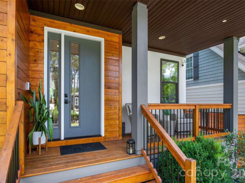 1216 Goodwin Avenue, Charlotte, NC 28205.  MLS# CAR4399899, YatesRealty ID 40678. 