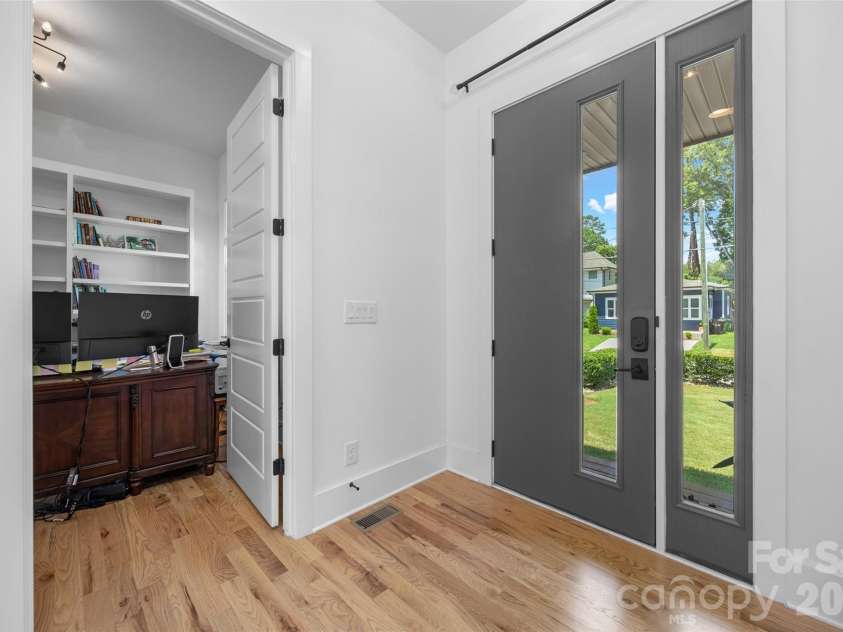 1216 Goodwin Avenue, Charlotte, NC 28205.  MLS# CAR4399899, YatesRealty ID 40678. 