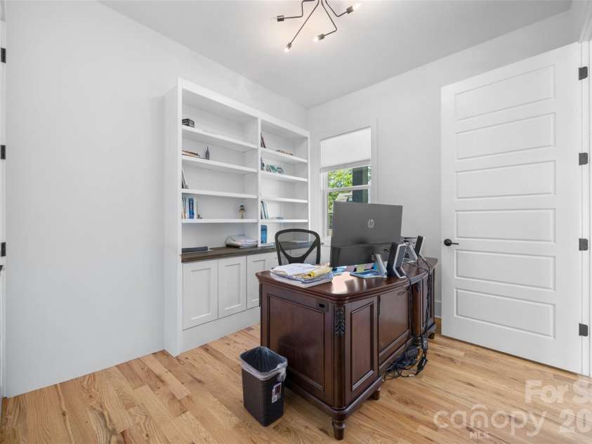 1216 Goodwin Avenue, Charlotte, NC 28205.  MLS# CAR4399899, YatesRealty ID 40678. 