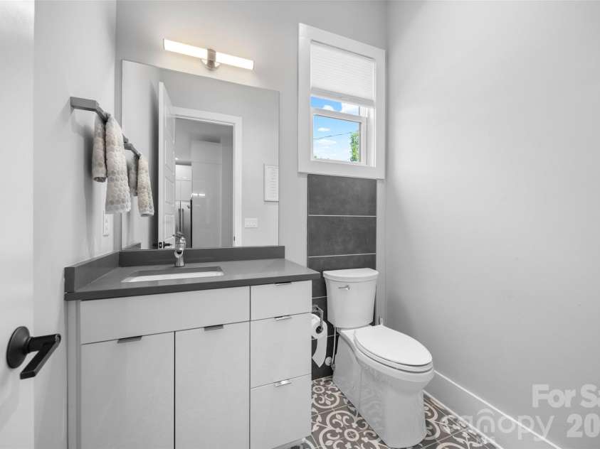 1216 Goodwin Avenue, Charlotte, NC 28205.  MLS# CAR4399899, YatesRealty ID 40678. 