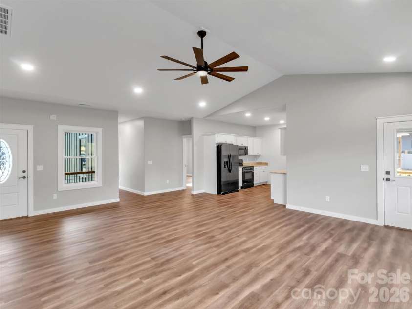 171 Peyton Elaine Road, Clyde, NC 28721.  MLS# CAR4333107, YatesRealty ID 4068. 