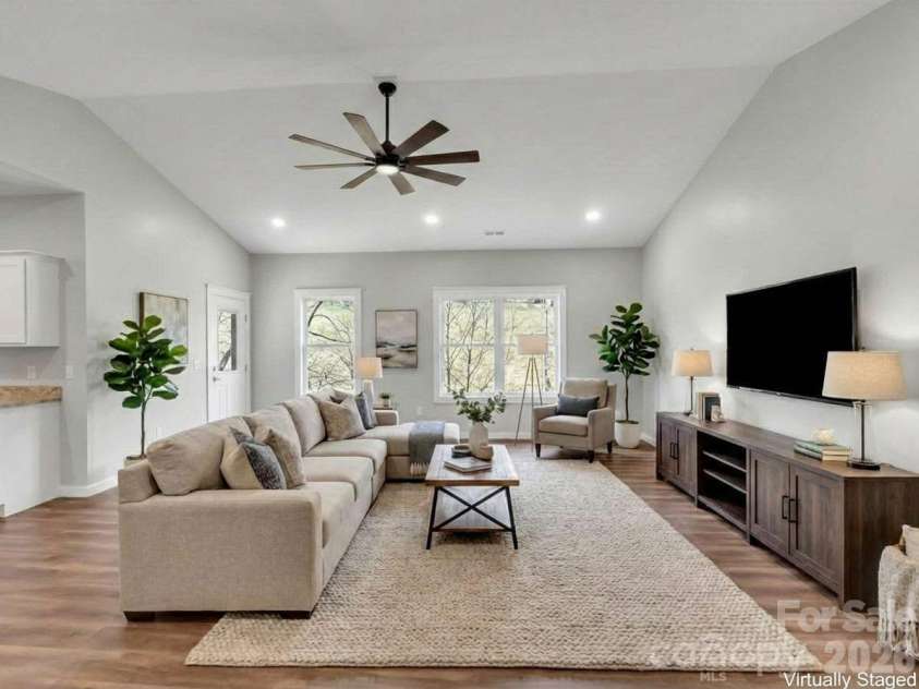171 Peyton Elaine Road, Clyde, NC 28721.  MLS# CAR4333107, YatesRealty ID 4068. Virtually Staged with AI