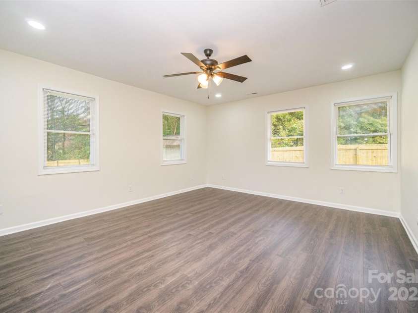 8624 Sharonbrook Drive, Charlotte, NC 28210.  MLS# CAR4329528, YatesRealty ID 4068. 