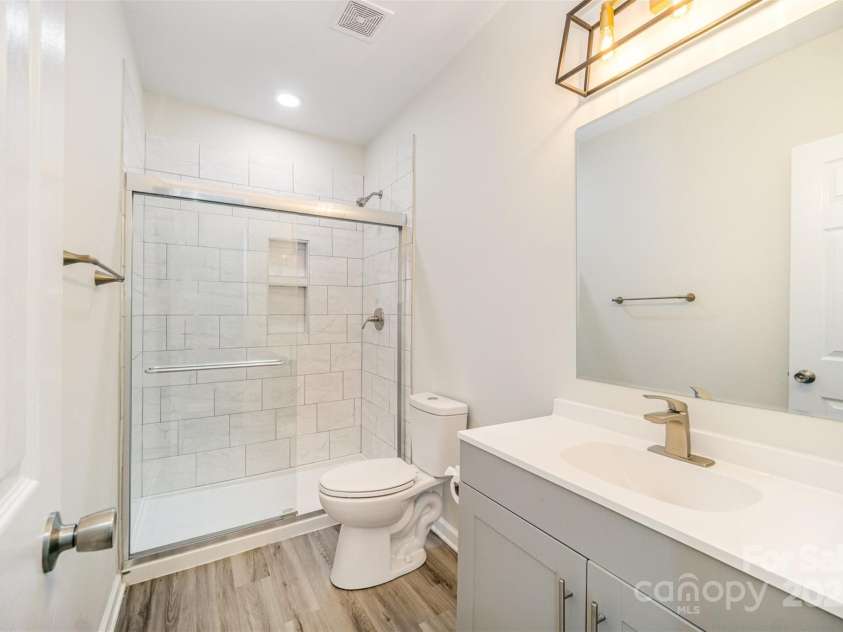 8624 Sharonbrook Drive, Charlotte, NC 28210.  MLS# CAR4329528, YatesRealty ID 4068. 