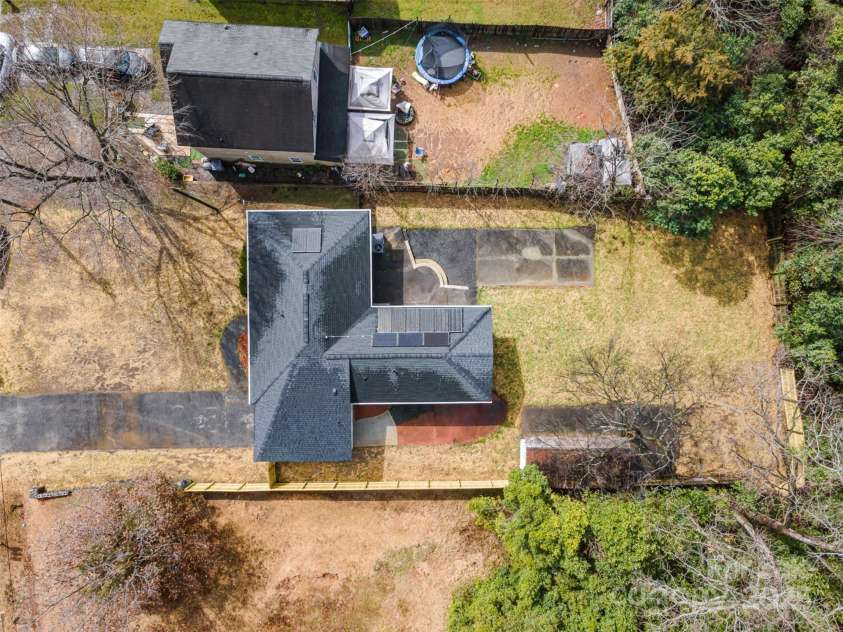 8624 Sharonbrook Drive, Charlotte, NC 28210.  MLS# CAR4329528, YatesRealty ID 4068. 