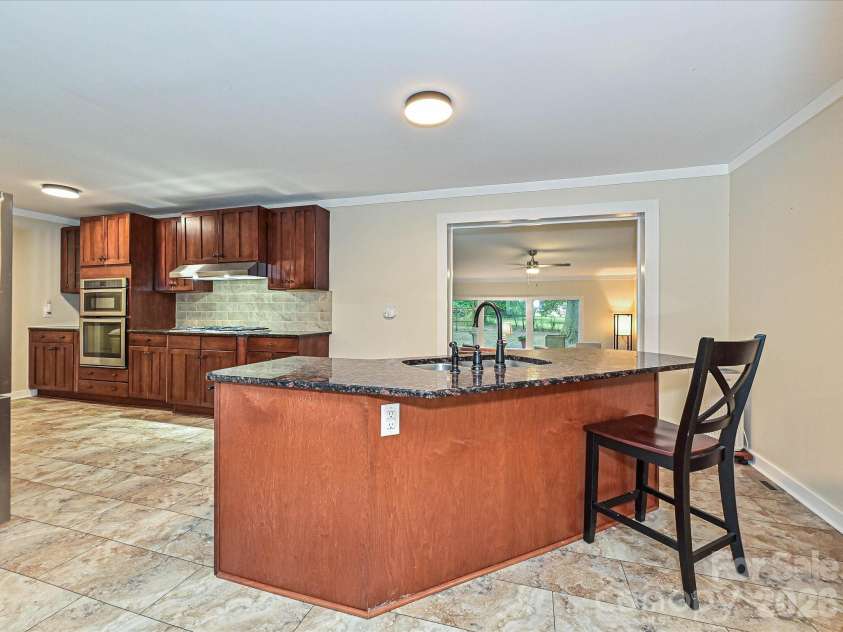 3115 Potter Road, Waxhaw, NC 28173.  MLS# CAR4406942, YatesRealty ID 40681. 