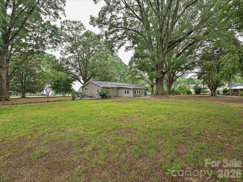 3115 Potter Road, Waxhaw, NC 28173.  MLS# CAR4406942, YatesRealty ID 40681. 