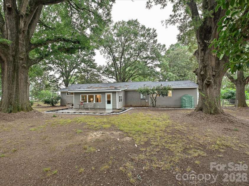 3115 Potter Road, Waxhaw, NC 28173.  MLS# CAR4406942, YatesRealty ID 40681. 