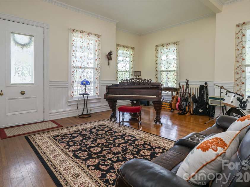 411 Union Street, Morganton, NC 28655.  MLS# CAR4405061, YatesRealty ID 40682. 