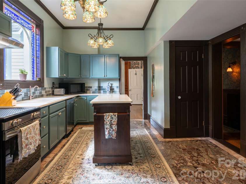 411 Union Street, Morganton, NC 28655.  MLS# CAR4405061, YatesRealty ID 40682. 