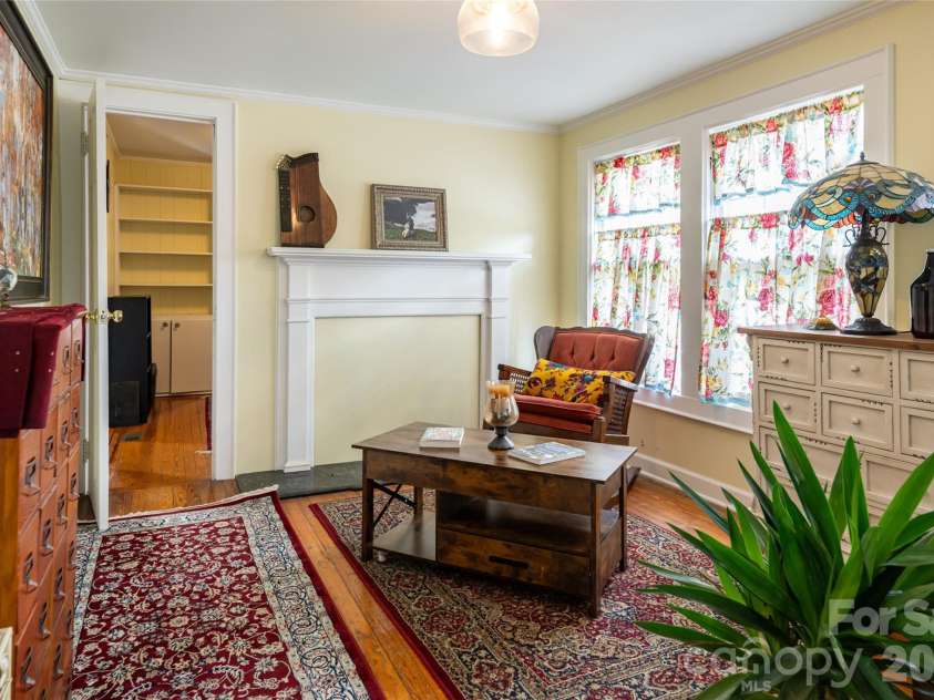411 Union Street, Morganton, NC 28655.  MLS# CAR4405061, YatesRealty ID 40682. 