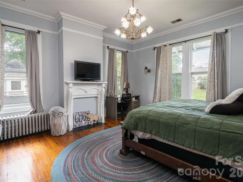 411 Union Street, Morganton, NC 28655.  MLS# CAR4405061, YatesRealty ID 40682. 