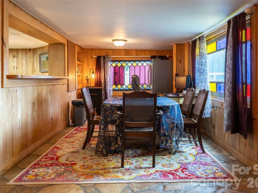 411 Union Street, Morganton, NC 28655.  MLS# CAR4405061, YatesRealty ID 40682. 