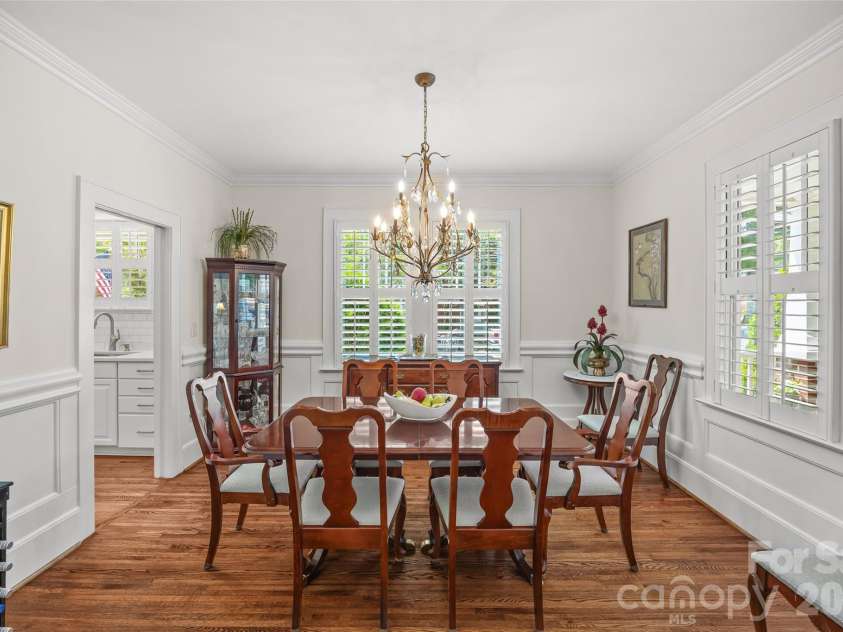 2200 Shenandoah Avenue, Charlotte, NC 28205.  MLS# CAR4399400, YatesRealty ID 40683. Dining Room