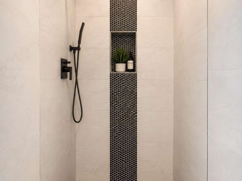 5228 Crane Point Drive, Charlotte, NC 28227.  MLS# CAR4408509, YatesRealty ID 40685. Upscale black finishes with rainfall shower!