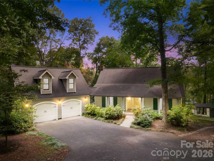 114 Forest Cove Lane, Mooresville, NC 28117.  MLS# CAR4405584, YatesRealty ID 40686. 