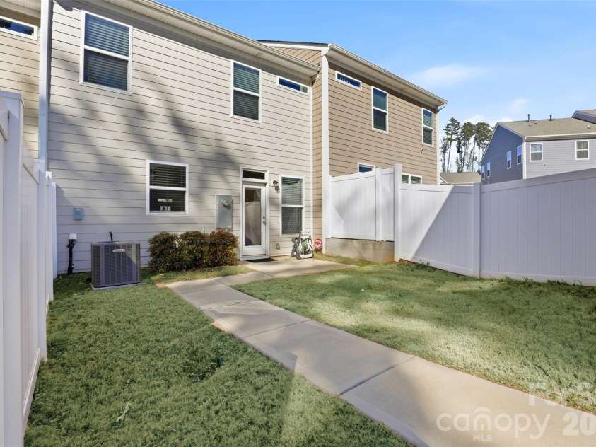 1008 Township Parkway, Belmont, NC 28012.  MLS# CAR4408978, YatesRealty ID 40689. 