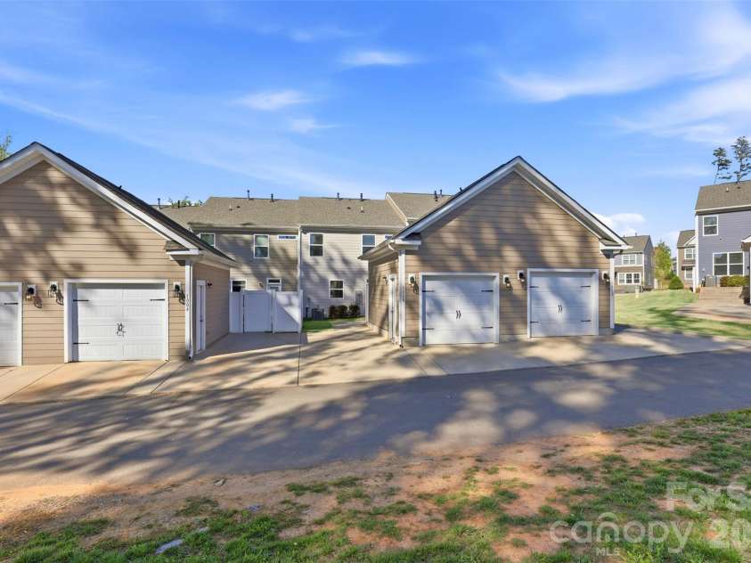 1008 Township Parkway, Belmont, NC 28012.  MLS# CAR4408978, YatesRealty ID 40689. 