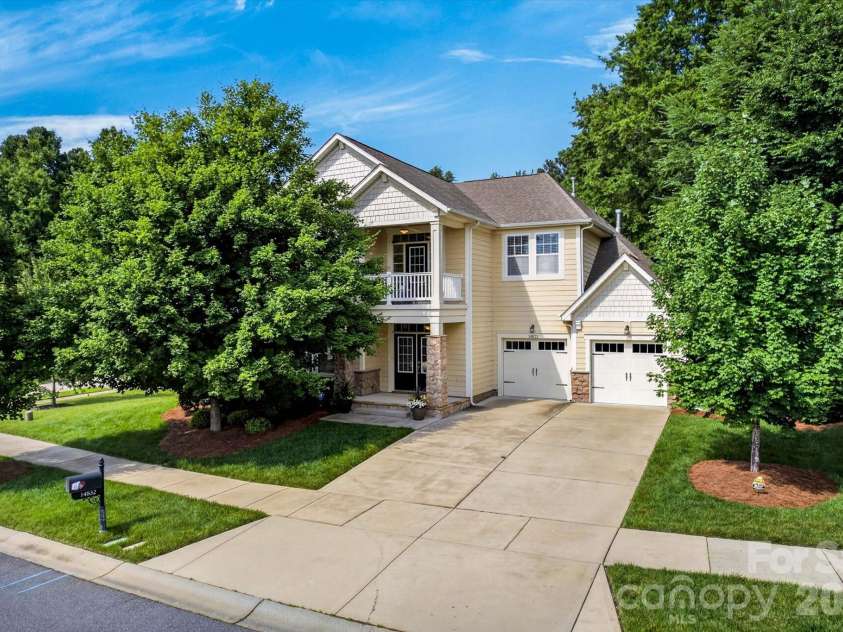 14832 Long Iron Drive, Huntersville, NC 28078.  MLS# CAR4388214, YatesRealty ID 4069. 