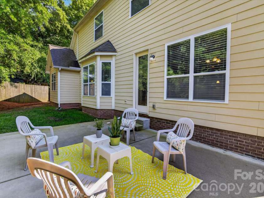 14832 Long Iron Drive, Huntersville, NC 28078.  MLS# CAR4388214, YatesRealty ID 4069. Extended Patio