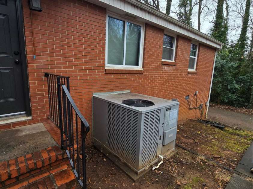 3103 Minnesota Road, Charlotte, NC 28208.  MLS# CAR4216788, YatesRealty ID 4069. 