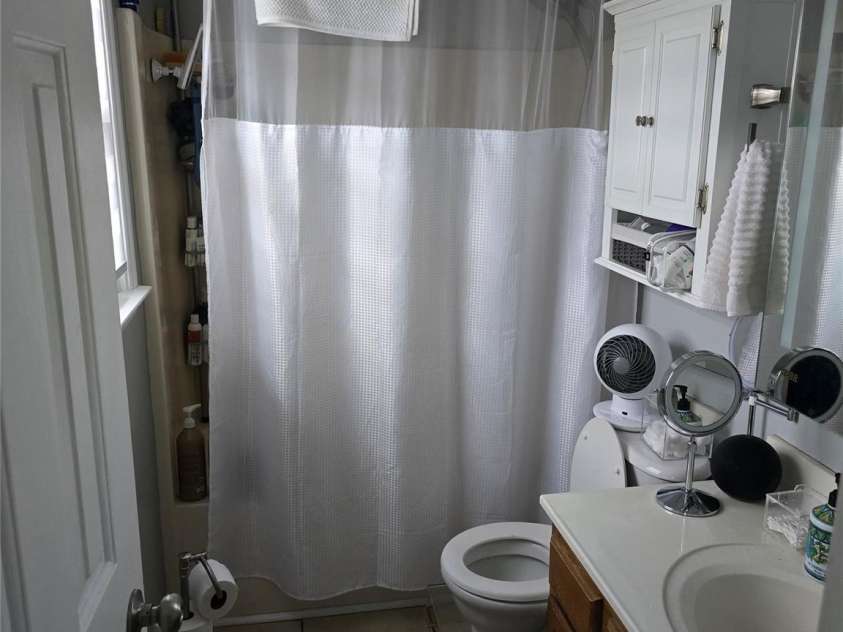 5202 Robin Lane, Randleman, NC 27317.  MLS# CAR4333825, YatesRealty ID 4069. 