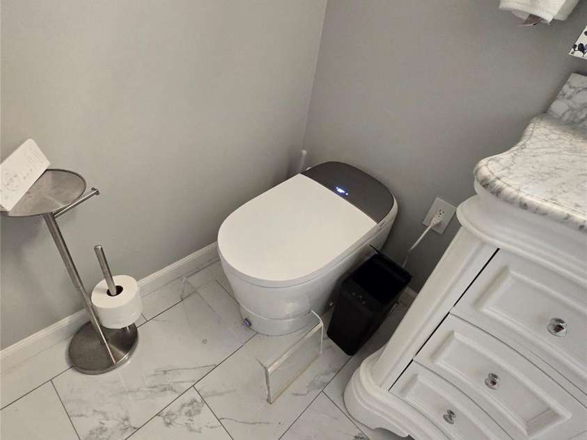 5202 Robin Lane, Randleman, NC 27317.  MLS# CAR4333825, YatesRealty ID 4069. 