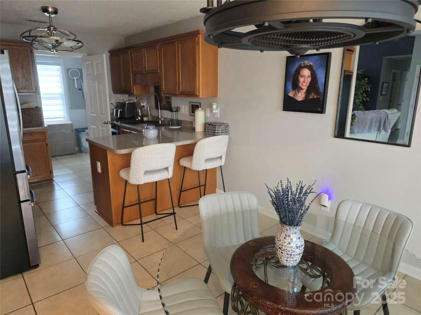 5202 Robin Lane, Randleman, NC 27317.  MLS# CAR4333825, YatesRealty ID 4069. 